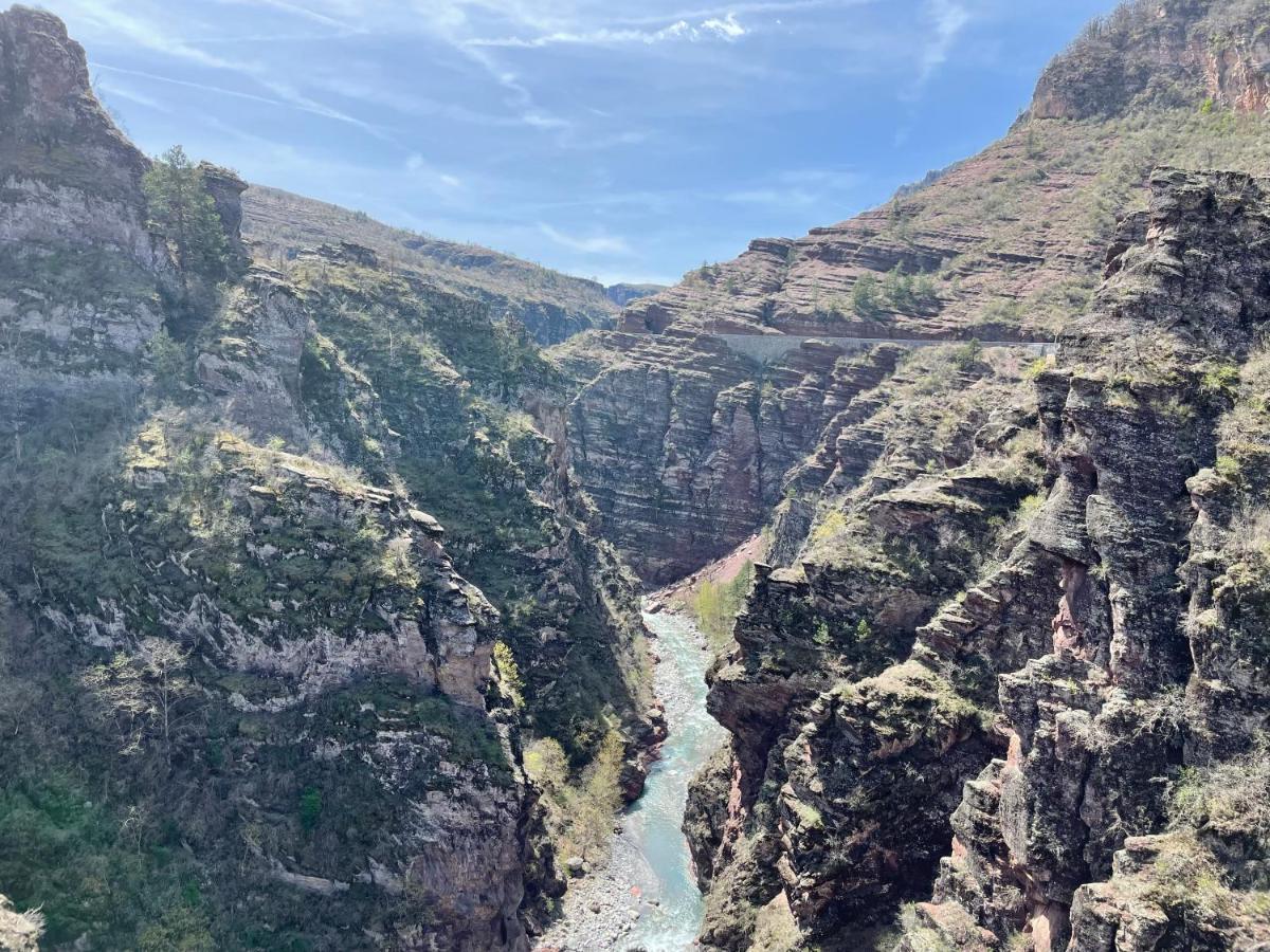 Gite De La Mairie Des Gorges De Daluis Экстерьер фото